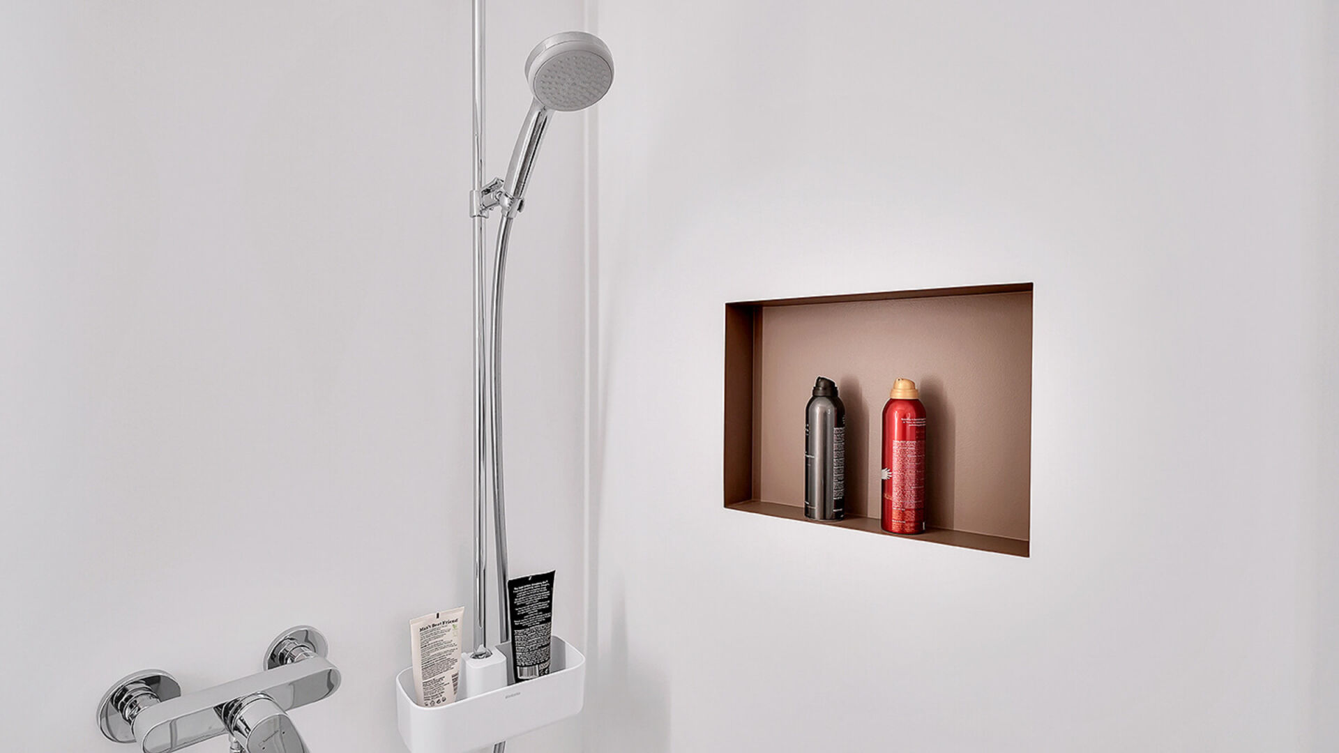 Komplettumbau Dusche Spülkasten Regalnische braun
