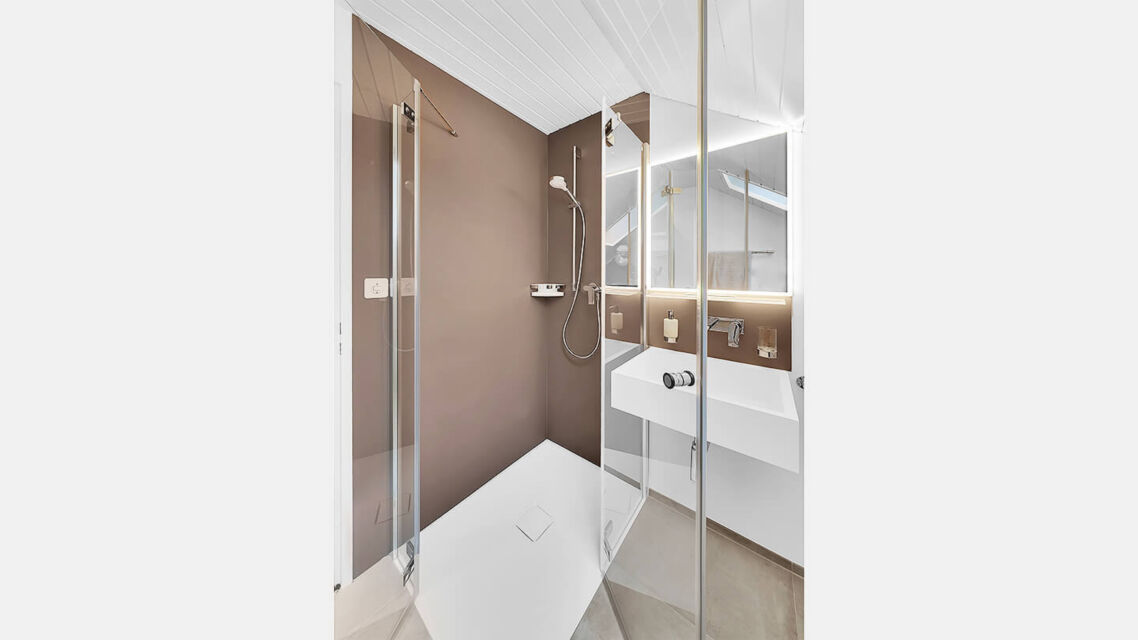 Komplettumbau Dusche Regalnische Dachgeschoss