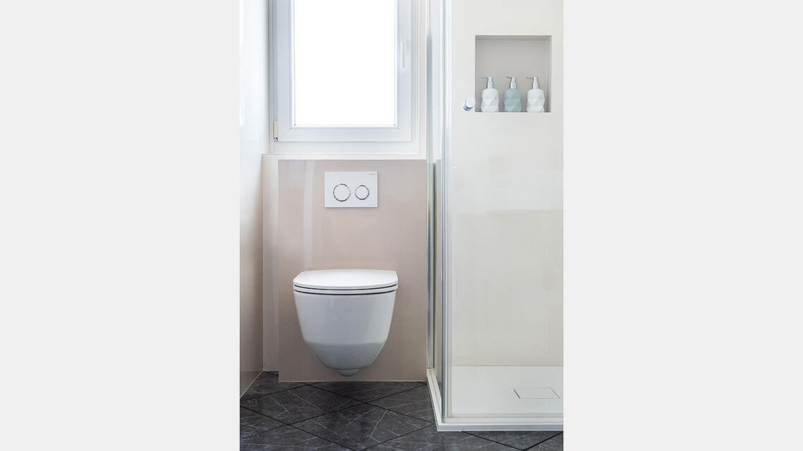 Teilsanierung Dusche Regalnische Spülkasten