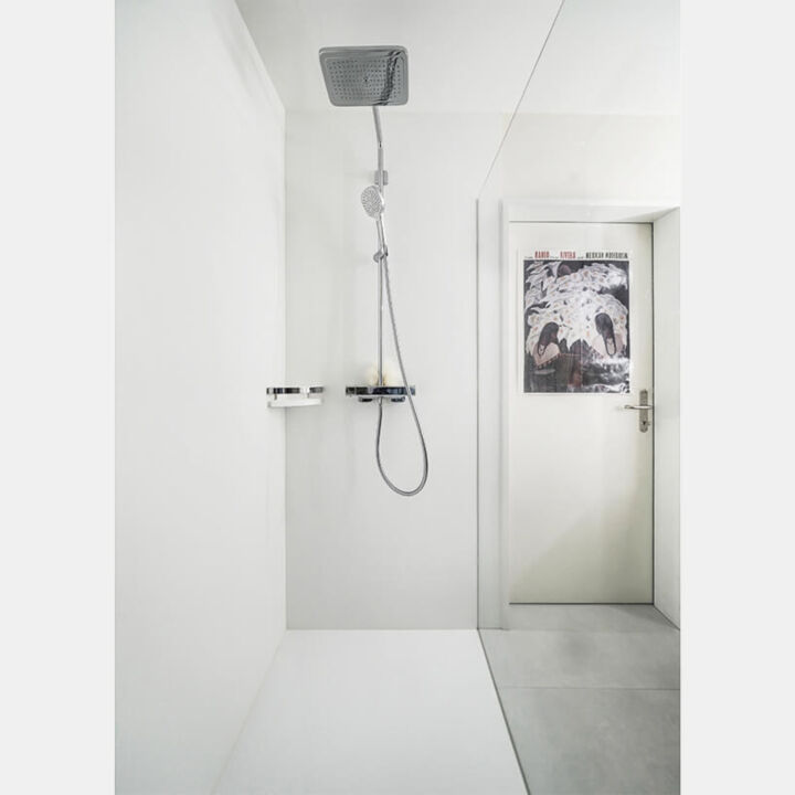 Komplettsanierung grosszügige Dusche WC Waschtisch