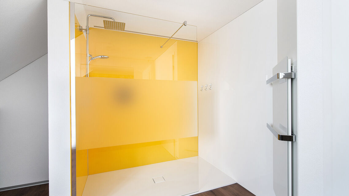 Fugenlose rueckwand dusche farbig 2