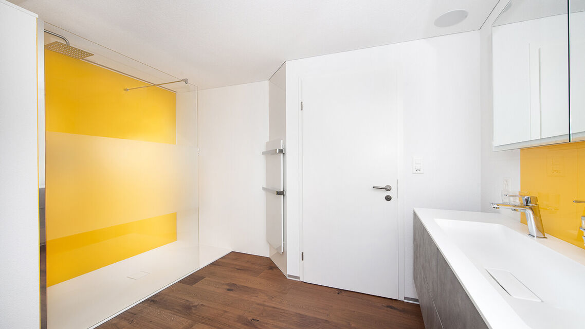 Fugenlose rueckwand dusche farbig 3