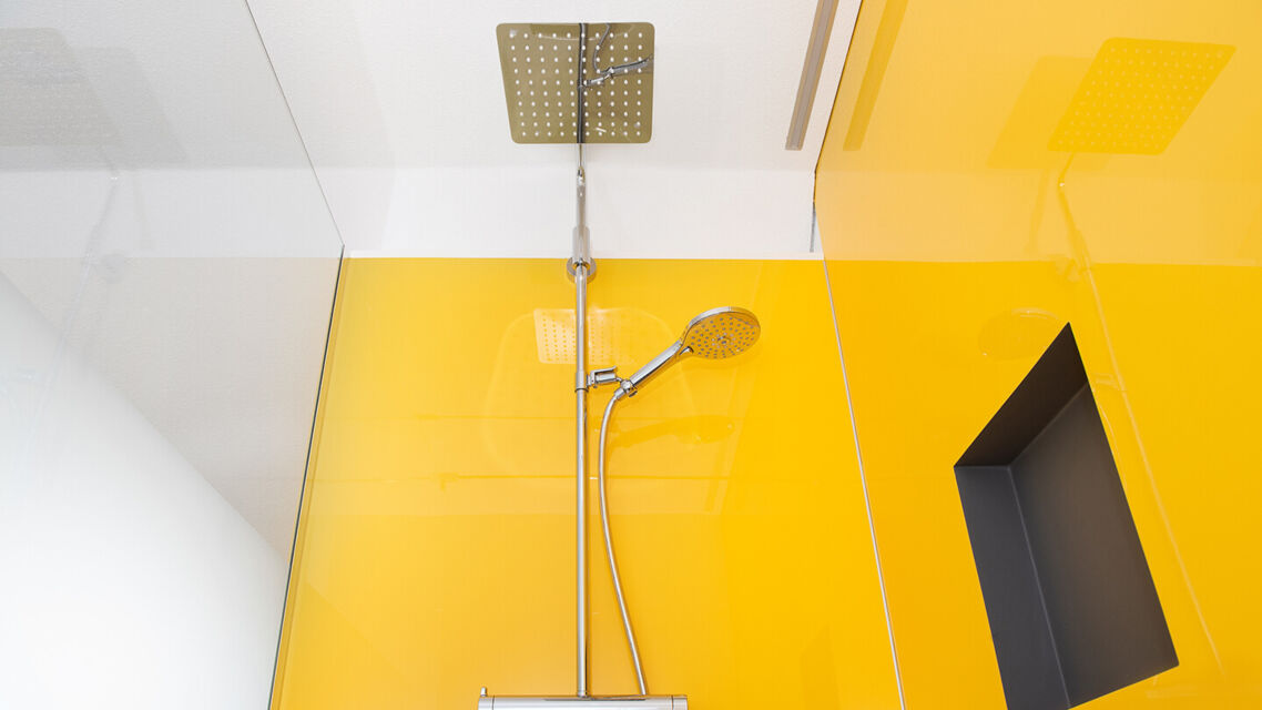 Fugenlose rueckwand dusche farbig 8