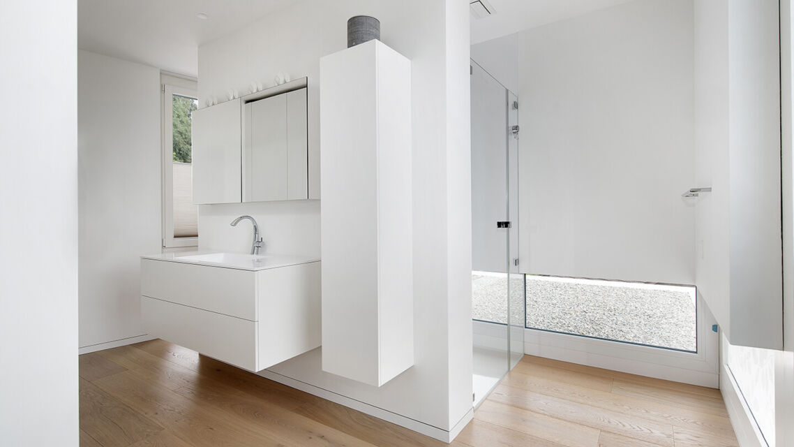 Badumbau dusche regalnische waschtisch badewanne 4